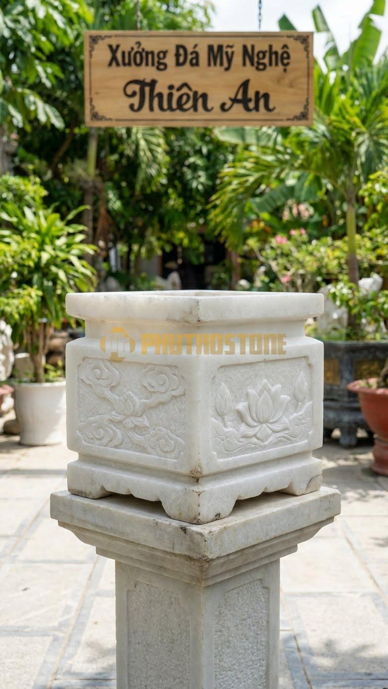 Lư Đá Vuông Thu Nhỏ Đá Trắng Muối: Dùng Cho Các Mộ Đôi Hoặc Lăng Thờ Chung 25 X 35 Cm