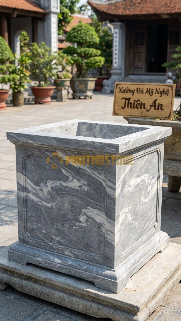 Lư Hương Vuông Kiểu Pháp Đá Vân Mây: Góc Cạnh, Phào Chỉ Đơn Giản Theo Kiến Trúc Âu 50 X 50 Cm
