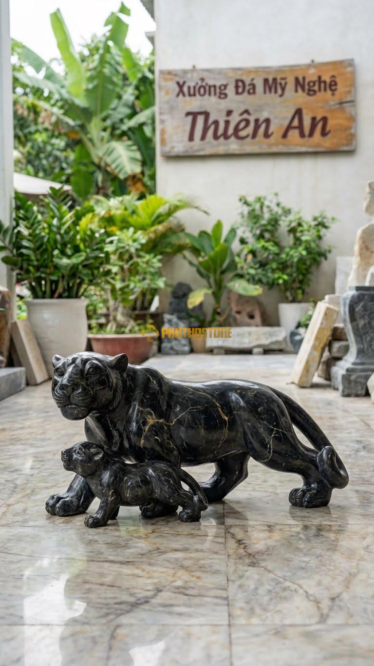 Mẹ Con Báo Bằng Đá Đen Chỉ Nâu, Kiểu Dáng Kích Thước Dài 40cm.