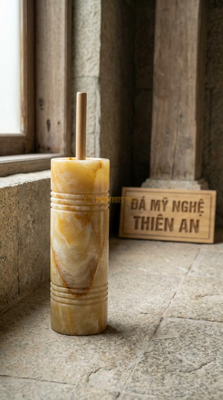 Ống Ngọc Hoàng Long Cọ Khía Sọc Ngang Các Đường Chỉ Âm Chạy Vòng Quanh Thân Ống Đường Kính 11.5cm x H36cm