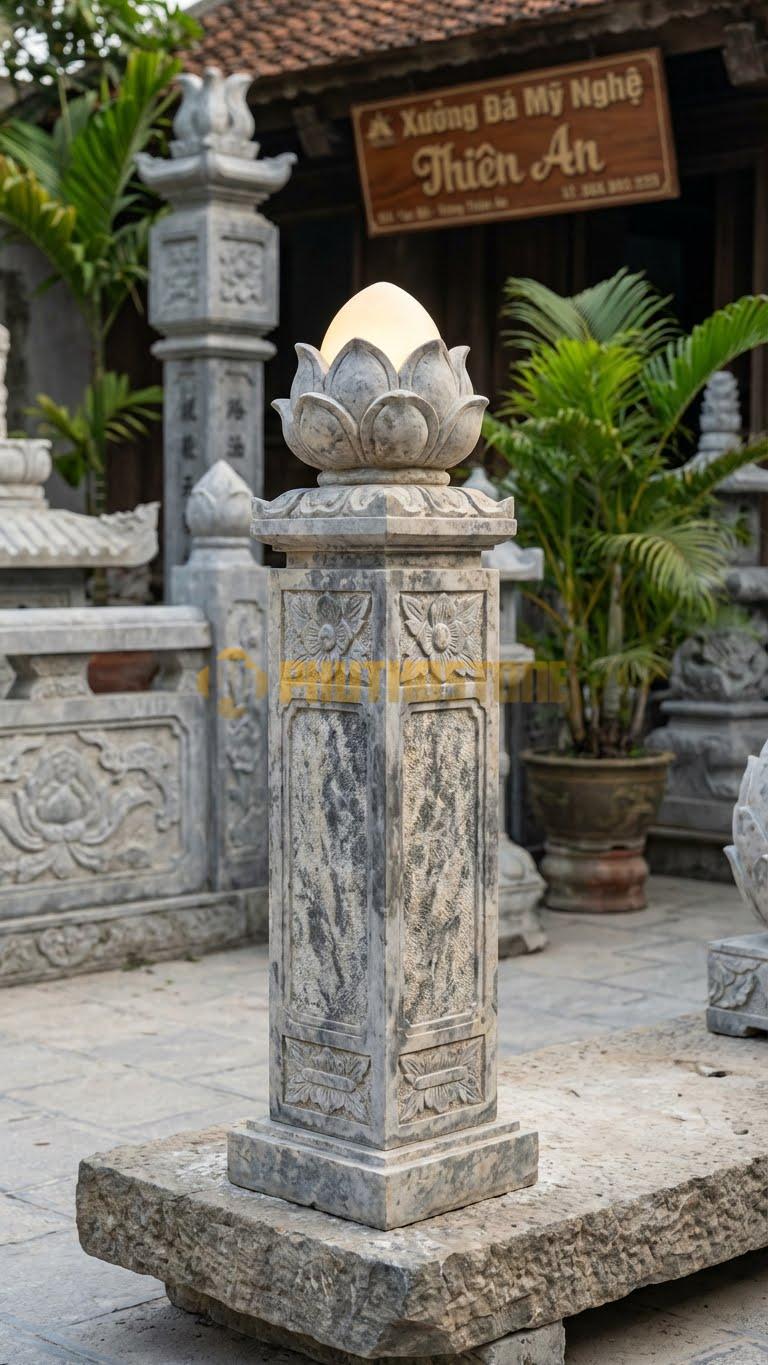Trụ Lan Can Đá Da Báo Đèn Hoa Sen: Đỉnh Trụ Là Đóa Sen Nở To, Bên Trong Đặt Đèn, Kích Thước: 30X30X115Cm