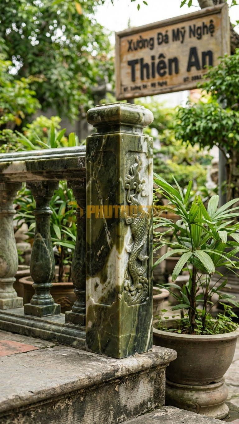 Trụ Lan Can Đá Serpentine Cá Chép Hóa Rồng: Hình Tượng Cá Chép Vươn Lên, Đặt Ở Góc Hồ, Kích Thước: 25X25X110Cm