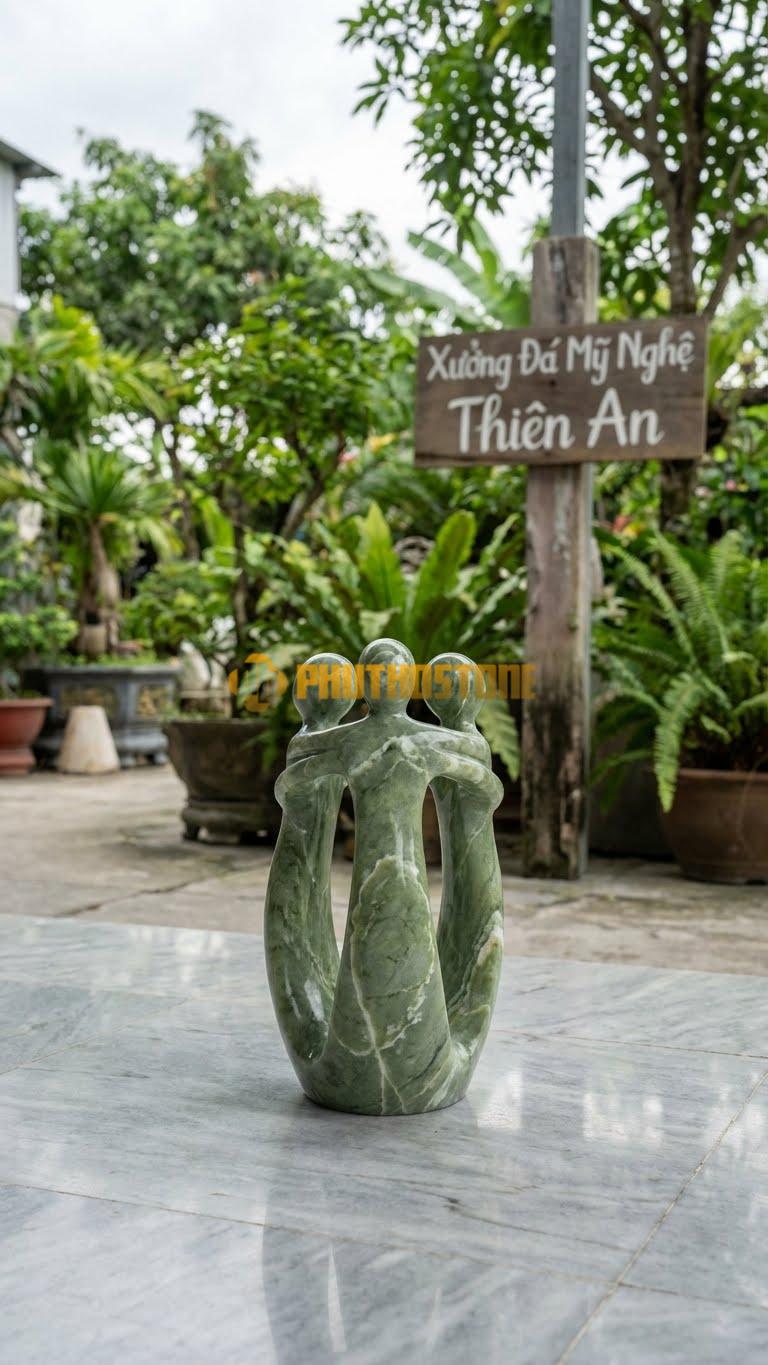 Tượng Đá Ba Nữ Thần Duyên Dáng (The Three Graces)
