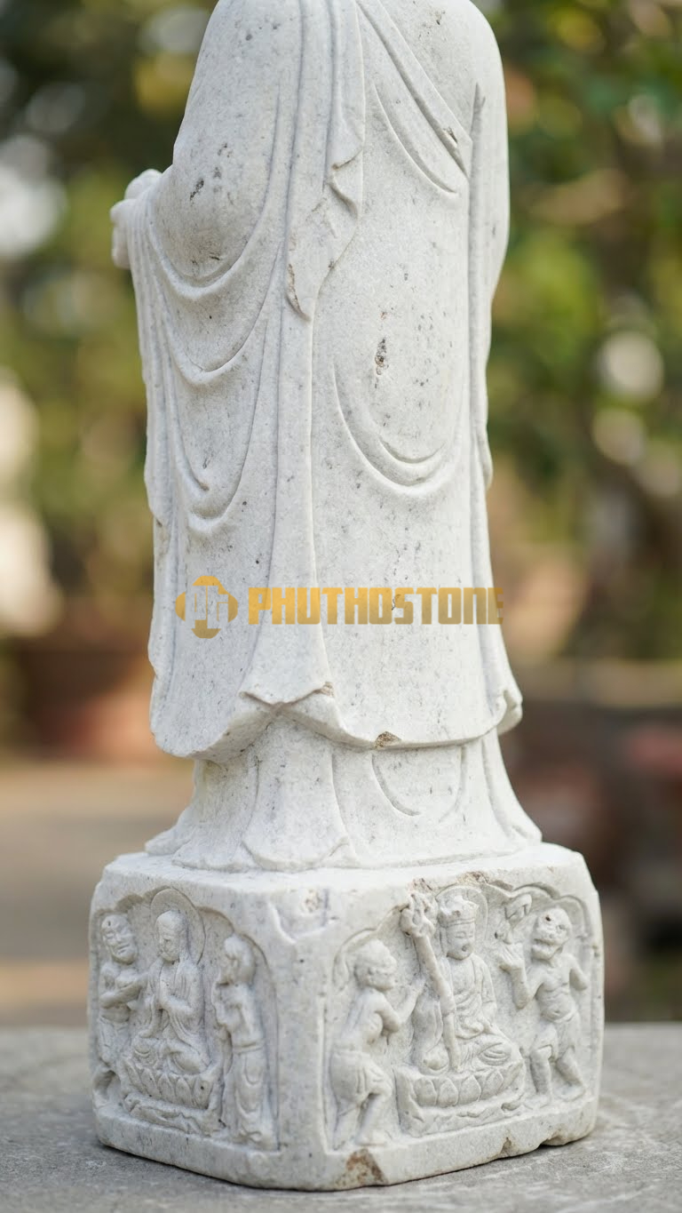 Tượng Địa Tạng Cứu Độ Đá Trắng Muối Nghệ An, xung quanh chân đế chạm cảnh ngạ quỷ
