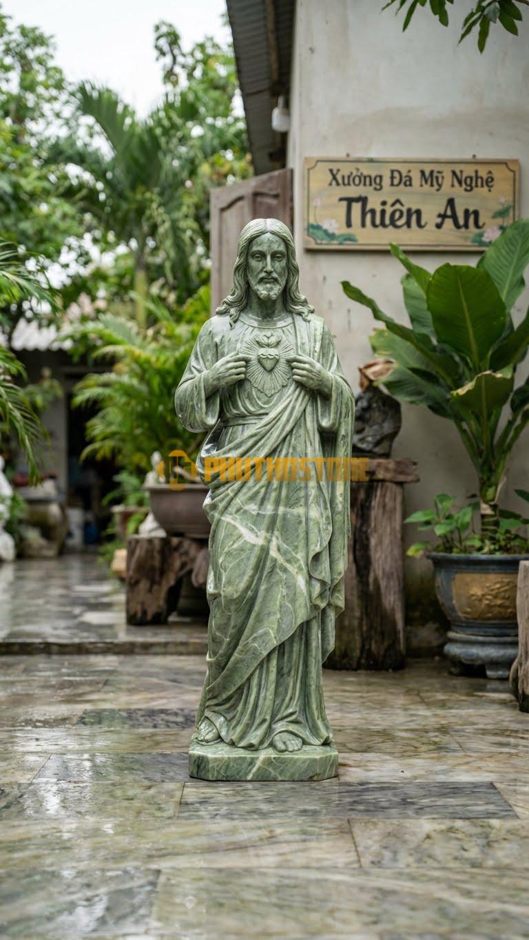 Tượng Thánh Tâm Chúa Dáng Bước Tới, Tà Áo Bay Nhẹ – Đá Xanh Ấn Độ – Cao 1M8