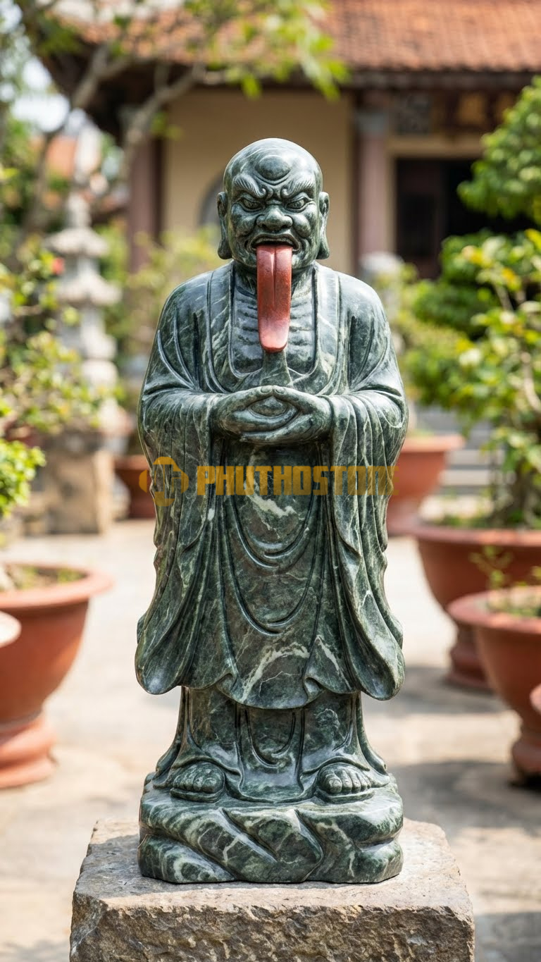 Tượng Tiêu Diện Đại Sĩ Đá Xanh Ấn Độ, mặt quỷ dữ dằn, lưỡi thè dài đỏ, sơn,