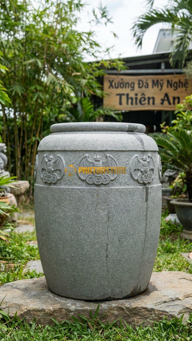 Vại “Ngũ Phúc Lâm Môn” Đá Granite, Kích thước 65cm x 85cm, Hoa Văn 5 Con Dơi Ngậm Tiền Vàng, Tượng Trưng Cho 5 Loại Phúc Lành Vào Nhà.