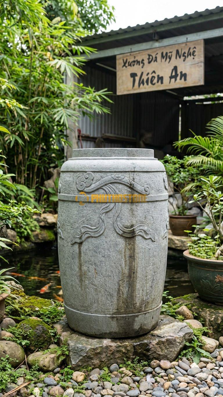 Vại “Vạn Sự Như Ý” Đá Granite, Kích thước 50cm x 85cm, Hoa Văn Kết Hợp Hoa Văn Gậy Như Ý Và Dải Lụa Mềm Mại Dọc Theo Đường Kính.