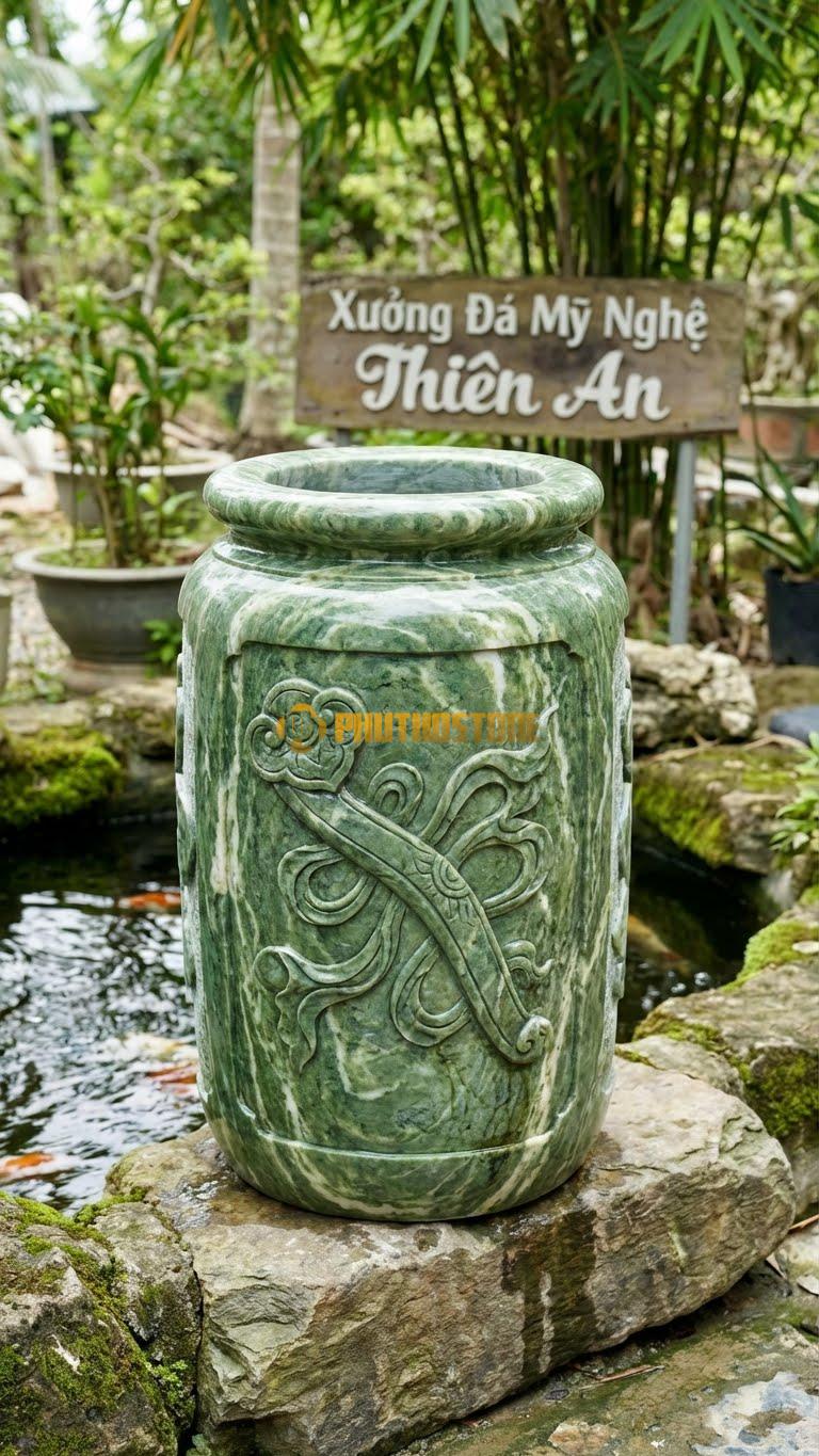 Vại “Vạn Sự Như Ý” Đá Xanh Ấn, Kích thước 50cm x 85cm, Hoa Văn Kết Hợp Hoa Văn Gậy Như Ý Và Dải Lụa Mềm Mại Dọc Theo Đường Kính.