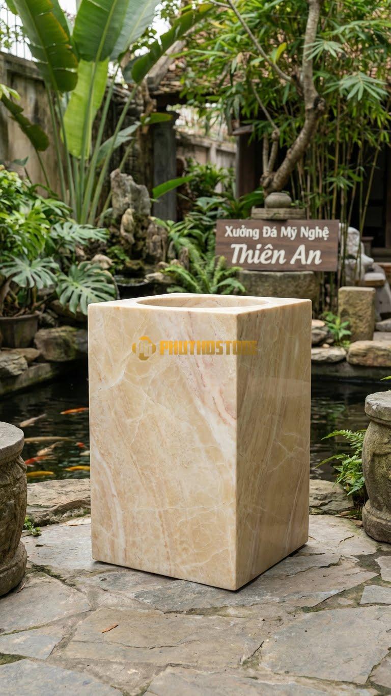 Vại “Vuông Tối Giản” Đá Vàng Nghệ An, Kích thước 40cm x 60cm, Hoa Văn Dáng Khối Vuông Vững Chãi, Bề Mặt Mài Mờ, Không Hoa Văn , Nhấn Vào Hình Khối.